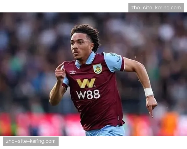 伯恩利33个进球失61球 防守漏洞成为保级最大障碍